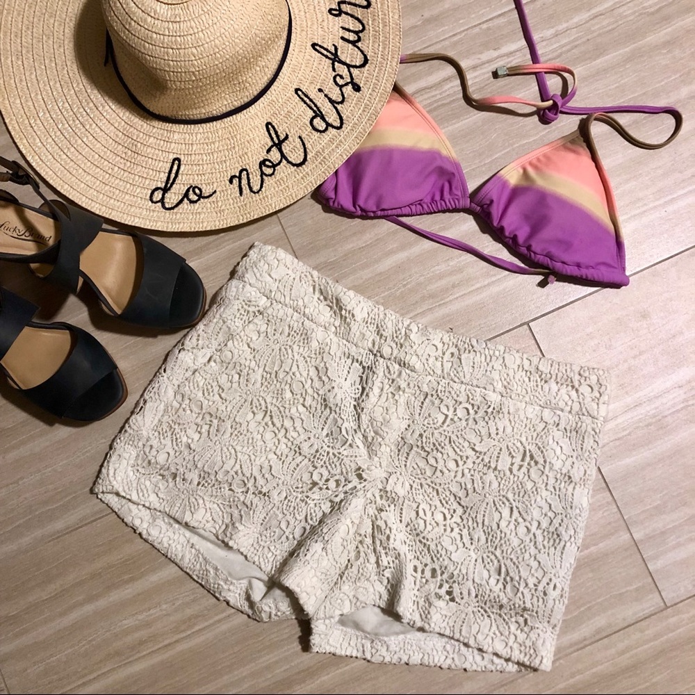 CYNTHIA ROWLEY CREAM WHITE LACE SHORTS